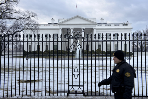 大統領警護官、飲酒運転でホワイトハウス防柵に衝突？当局が調査