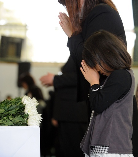 東日本大震災発生から2年、陸前高田市で追悼式