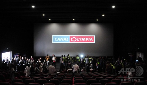 太陽光発電の映画館オープン ブルキナファソ 太陽光発電の映画館オープン ブルキナファソ