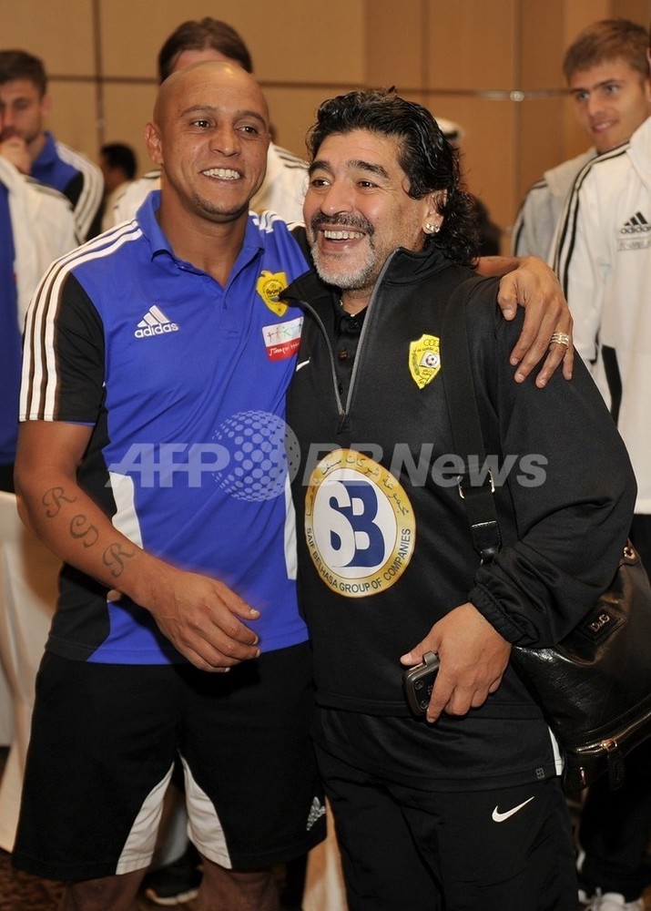 ロベルト・カルロス、年内の現役引退を表明 写真1枚 国際ニュース:AFPBB News