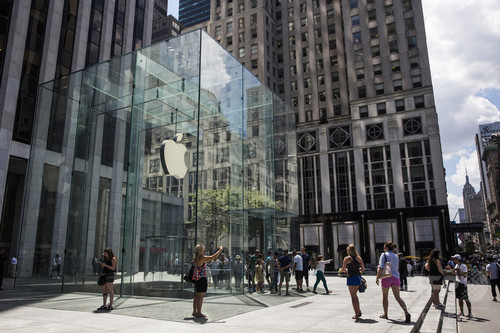 米NYのアップルストアに刀持った男乱入 米NYのアップルストアに刀持った男乱入