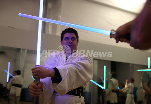 「ライトセーバー」を安全に取り扱うための講座、米国で開催