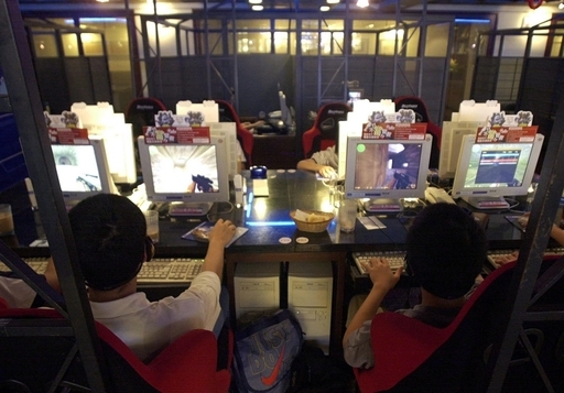 ネットカフェでゲーム中に男性死亡、誰も気付かず放置 台湾