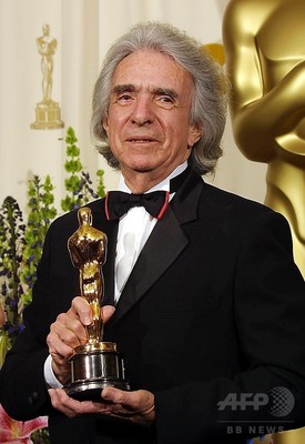 『ある愛の詩』の映画監督アーサー・ヒラー氏死去、92歳 『ある愛の詩』の映画監督アーサー・ヒラー氏死去、92歳