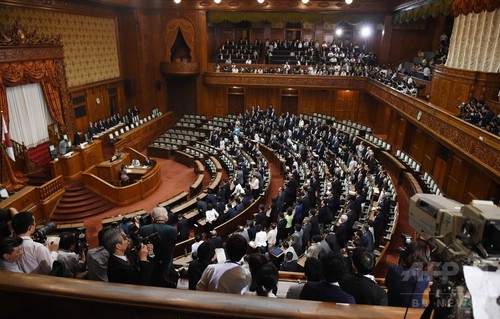 安保法案が参院本会議で可決、成立 安保法案が参院本会議で可決、成立