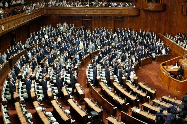 中国、安保法案可決で日本に警告 「地域の平和損なうな」