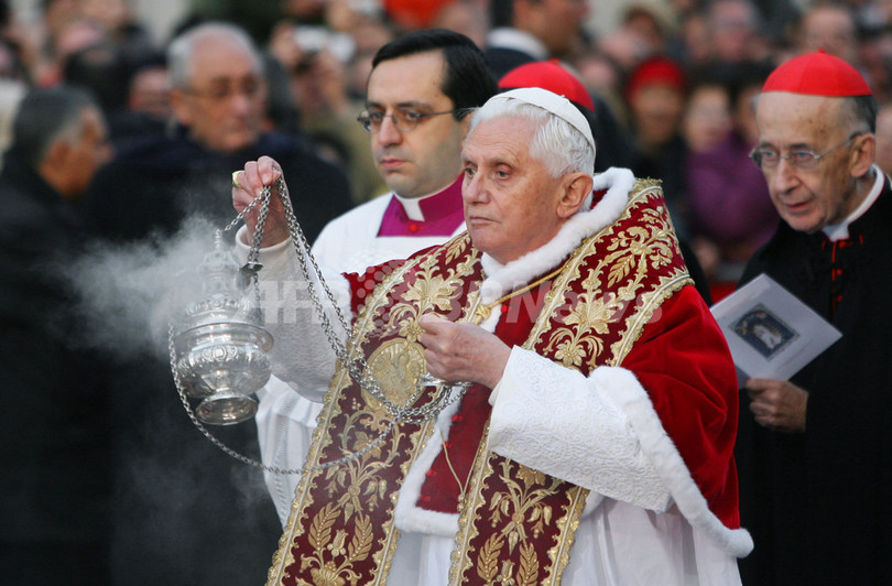 ローマ法王、クリスマスの商業化を非難 ローマ法王、クリスマスの商業化を非難