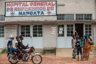 コンゴのエボラ患者3人、無断で病院去る うち2人が帰宅後死亡 コンゴのエボラ患者3人、無断で病院去る うち2人が帰宅後死亡