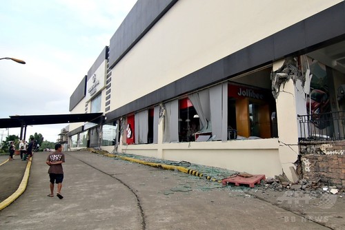 フィリピンでM6.5の地震、4人死亡 フィリピンでM6.5の地震、4人死亡