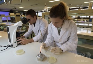 愛情ホルモンに「酔い覚め」効果か、国際研究 愛情ホルモンに「酔い覚め」効果か、国際研究