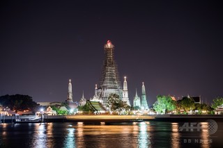 タイの有名寺院で尻出し撮影、米観光客2人を拘束 タイの有名寺院で尻出し撮影、米観光客2人を拘束
