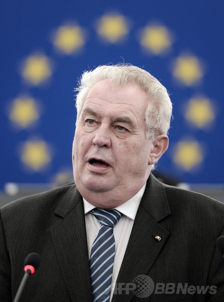 チェコ大統領、クリミア介入で露に警告 1968年の「チェコ事件」引き合いに 写真1枚 国際ニュース：AFPBB News