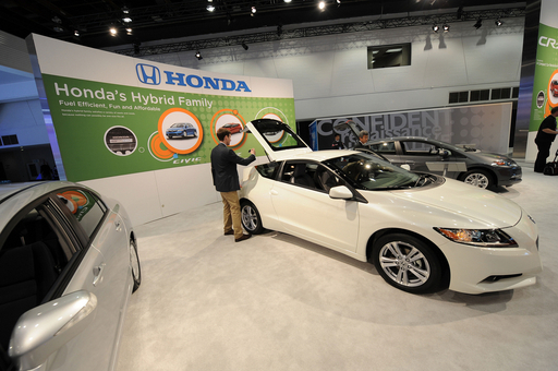 ハイブリッドスポーツカー、ホンダが「CR-Z」でトヨタに先行 米国で今夏発売