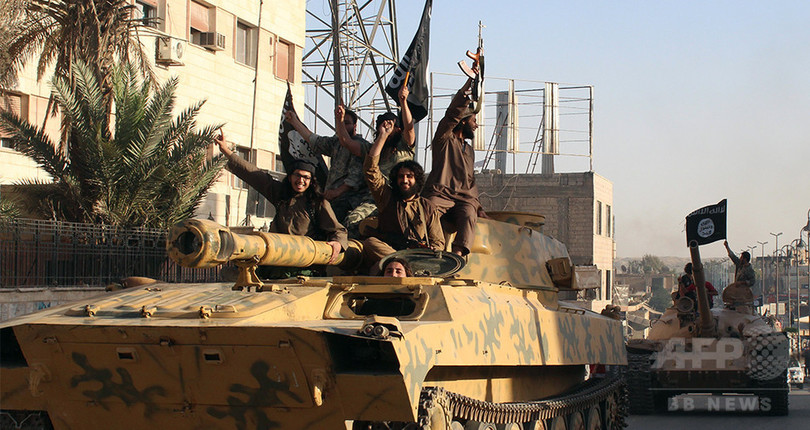 米軍、シリアに400人増派 IS「首都」攻略で 米軍、シリアに400人増派 IS「首都」攻略で