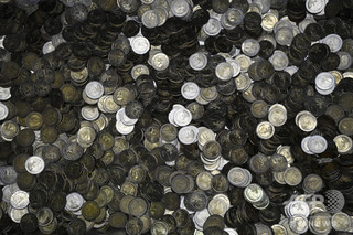 190万円分の損傷硬貨集め紙幣交換試みた男性に無罪、オーストリア 190万円分の損傷硬貨集め紙幣交換試みた男性に無罪、オーストリア