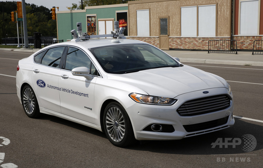 魚は車のお手本になるか? 5G通信で進化する自動運転車