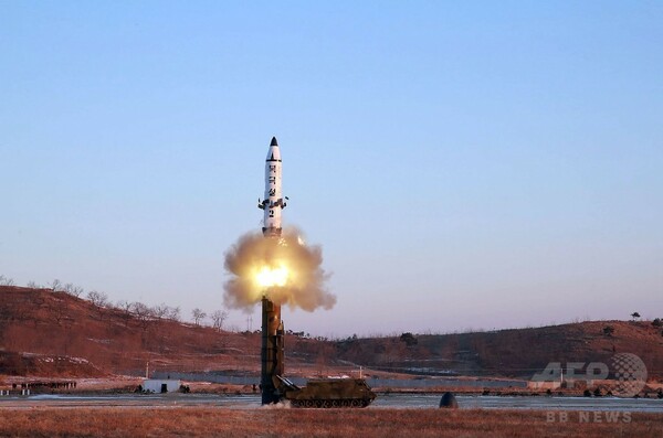 北朝鮮「新型弾道ミサイル試射に成功」 安保理、あす緊急会合へ