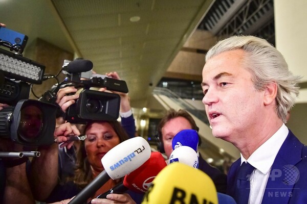オランダ総選挙、中道右派の与党が第1党維持 極右抑える