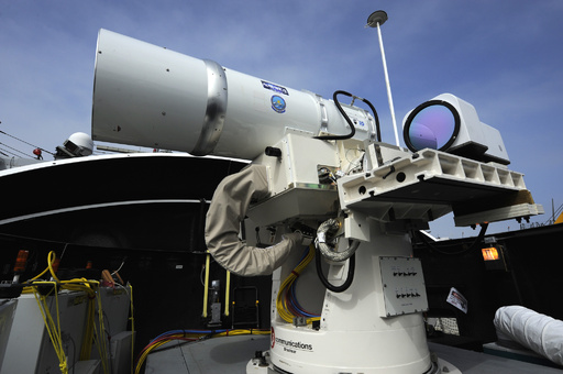 米陸軍、車載式レーザー兵器「HEL MD」の試験に成功