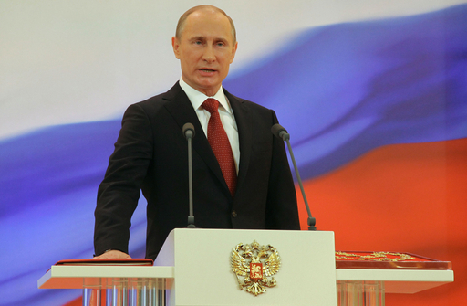 プーチン氏、ロシア大統領に就任 4年ぶりの復帰