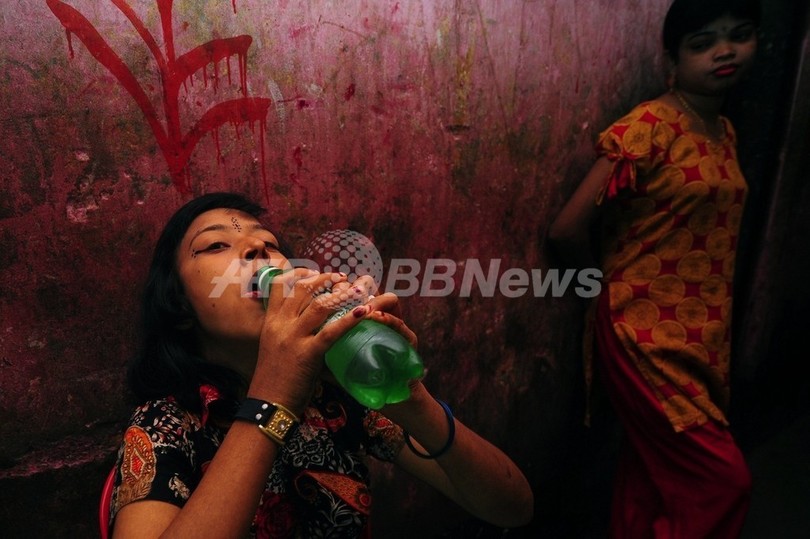 豊満さ求めてステロイド中毒になる売春婦たち、バングラデシュ 写真6枚 国際ニュース：afpbb News