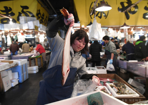 動画:家族の成長、築地市場とともに 魚河岸の若女将「帳場」修行中 動画:家族の成長、築地市場とともに 魚河岸の若女将「帳場」修行中