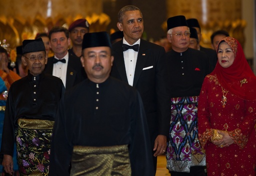 アジア歴訪の米オバマ大統領、マレーシアに到着