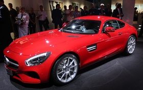 メルセデス・ベンツ、新型スポーツカー「AMG GT」発表