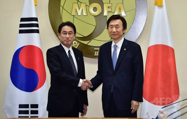 日韓、慰安婦問題で合意 安倍首相「新たな時代」と評価
