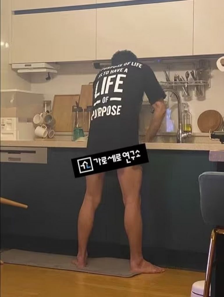 足盗撮 