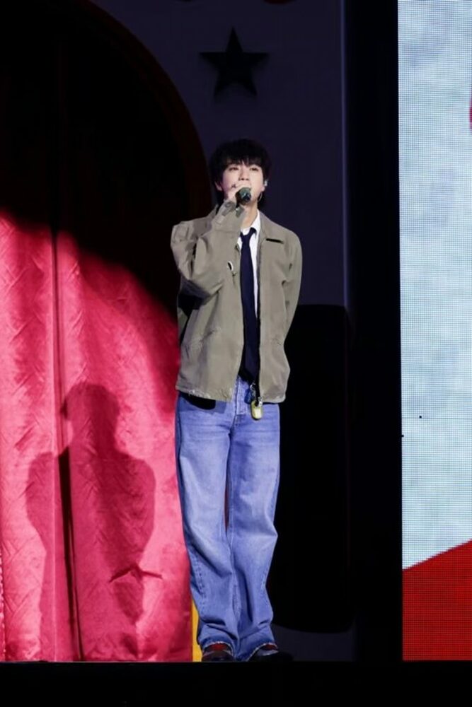 Jin showcase Happy bts ジン ショーケース