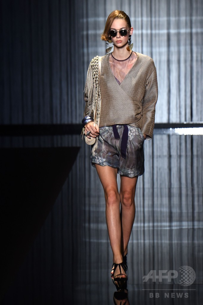 「ジョルジオ アルマーニ」17年春夏