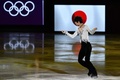平昌冬季五輪、フィギュアスケートのエキシビションに臨む羽生結弦（2018年2月25日撮影）。(c)AFP/Mladen ANTONOV