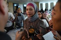マレーシアの首都クアラルンプールの郊外プトラジャヤで、消息を絶ったマレーシア航空MH370便の調査報告書の発表会場を訪れた遺族の女性（2018年7月30日撮影）。(c)AFP PHOTO / Mohd RASFAN