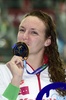 第16回世界水泳選手権、競泳女子200メートル個人メドレー決勝で金メダルを獲得し、ポーズをとるカティンカ・ホッスー（2015年8月3日撮影）。(c)AFP/FRANCOIS XAVIER MARIT