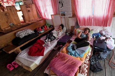 ゴロゴロするだけ「怠け者選手権」、1か月突破の新記録続々 モンテネグロ