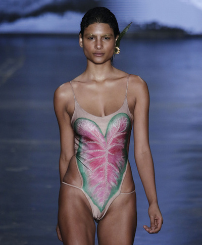 サンパウロ・ファッションウィーク、「トリーヤ」新作