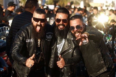 リビア・ベンガジにバイク乗り集結