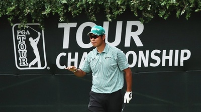 ジョンソンが首位を維持、松山は3位タイに後退 ザ・ツアー選手権