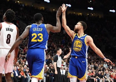 ウォリアーズ逆転勝ちでファイナル王手、グリーンがトリプルダブル