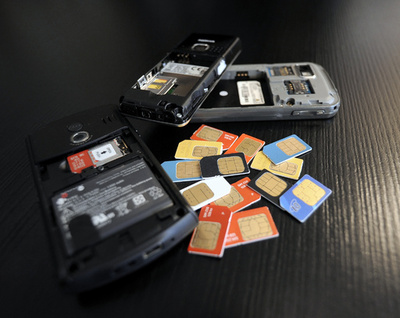 米英、SIMカードの暗号化キー入手か 世界の携帯電話が監視可能に
