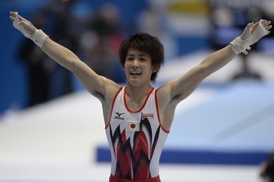 個人総合2位に入った加藤の演技、世界体操