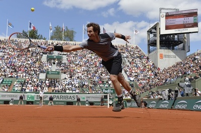 マレー、クレーでの連勝伸ばし8強入り 全仏オープン