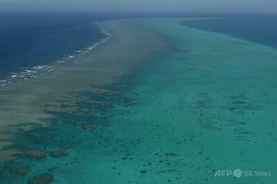 中国、南シナ海スカボロー礁に「浮体構造物」設置 フィリピンが抗議