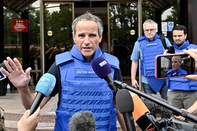 IAEA調査団、ザポリージャ原発に到着 新たな砲撃で原子炉停止