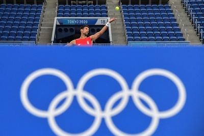 ジョコビッチとマレー、五輪会場で一緒に練習