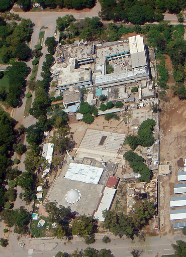 赤いモスク副指導者、協議に合意