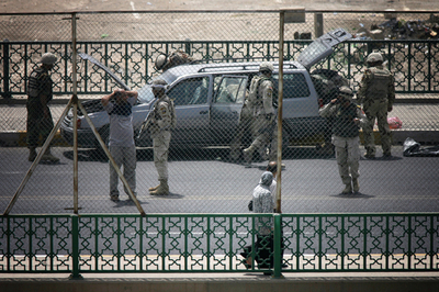 イラク小児病院前で自爆テロ、少なくとも26人が死亡