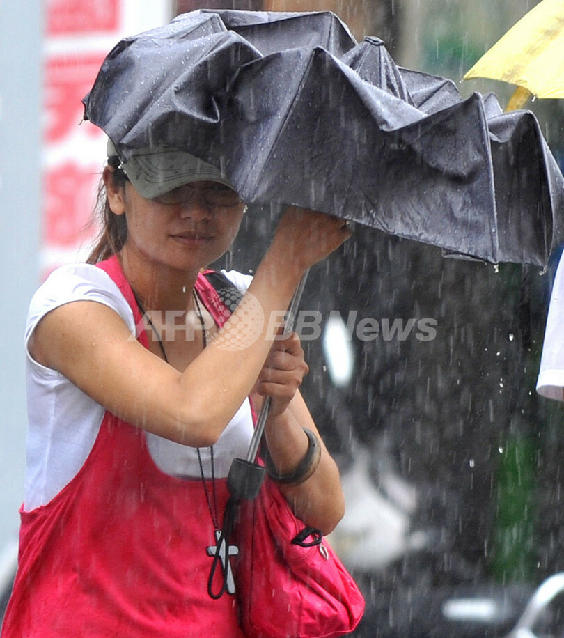 「スーパー台風」11号が台湾上陸、フィリピンで13人死亡