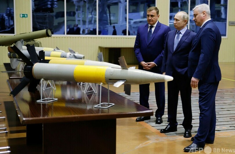 プーチン大統領、機械工場を視察